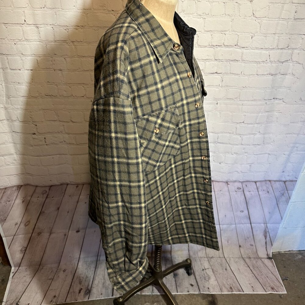 Plaid barn jacket quilted basic editions size lar… - image 2